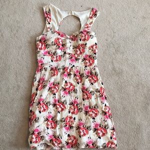 Floral print dress.